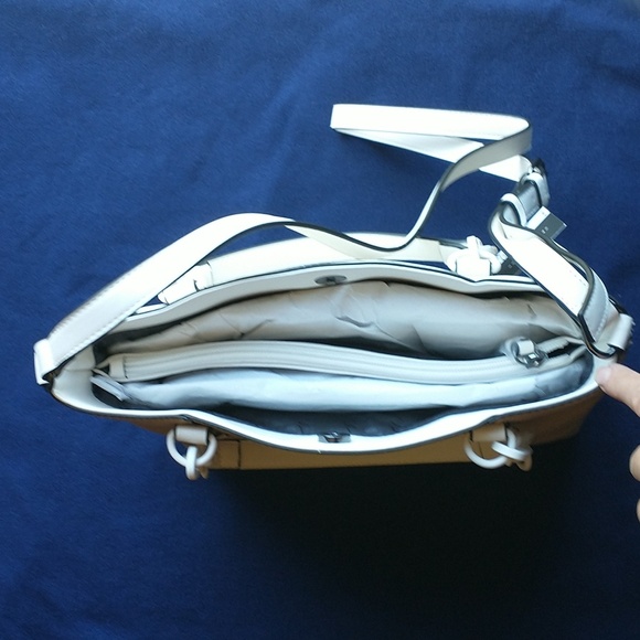 NWT Vera Wang Raddix Tote Bag Country Beige Ombre - Picture 4 of 7